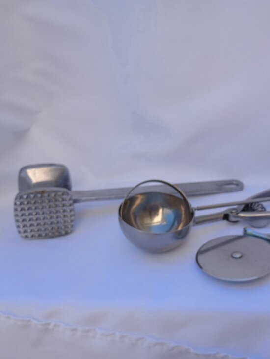 Other - Stainless Steel Kitchen Tool Lot Garlic Press Ice Cream Scoop Pizza Cutter Tongs